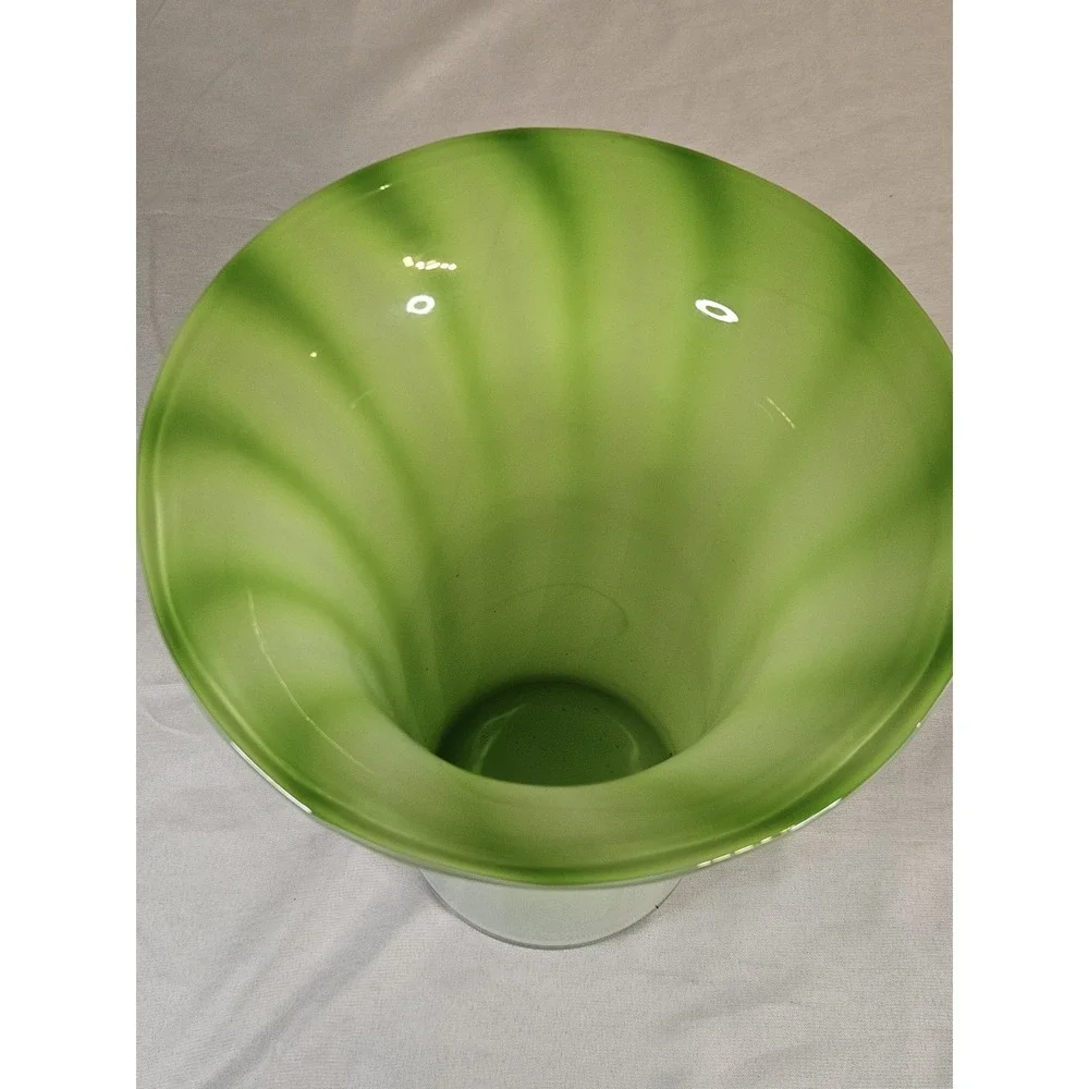 Lime Green White Swirl Art Glass‎ Vase Flared Trumpet Rim 9.5 Inch Hand Blown